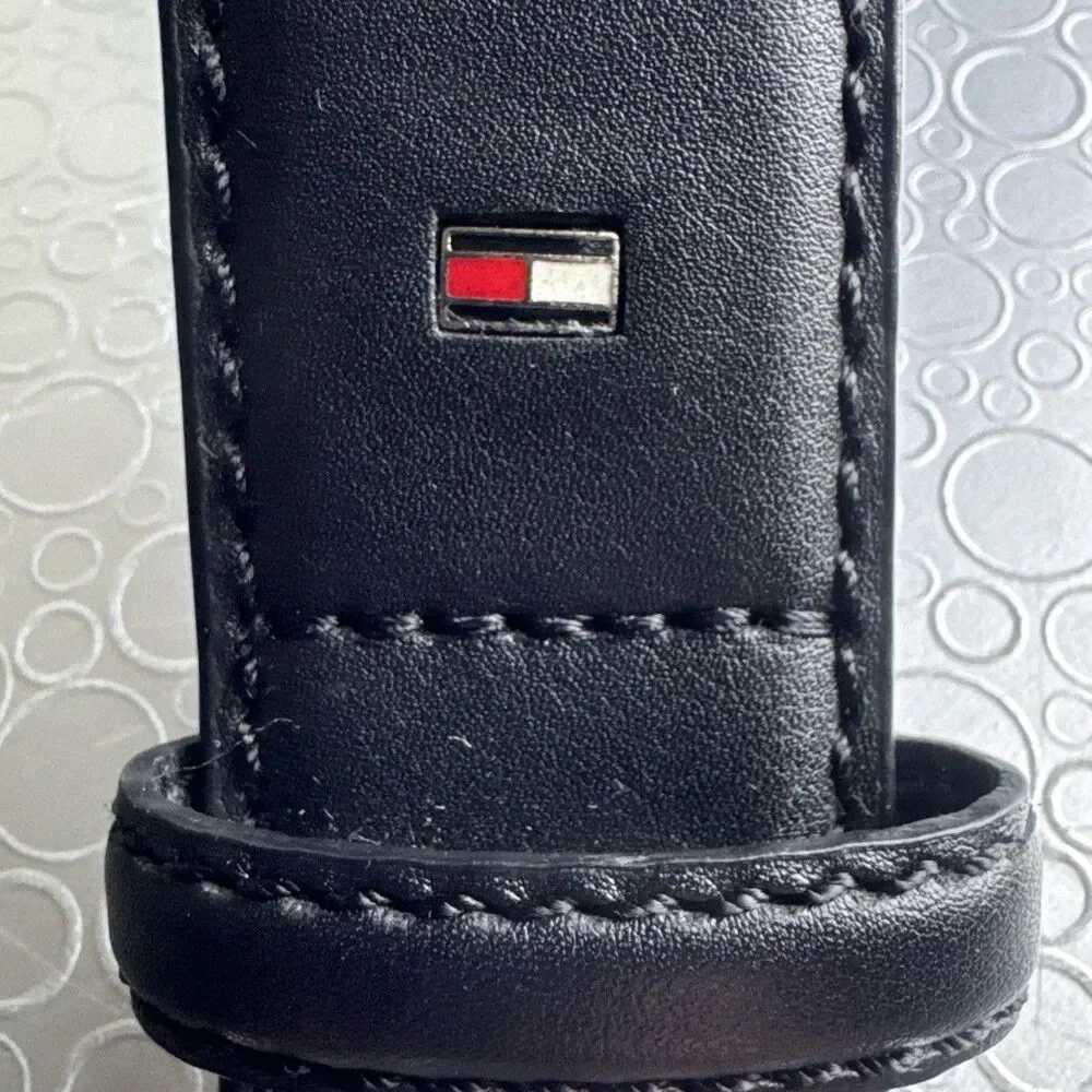 Tommy Hilfiger Mens Black Coated Leather Dress Belt Size 42 105 Vintage Preppy